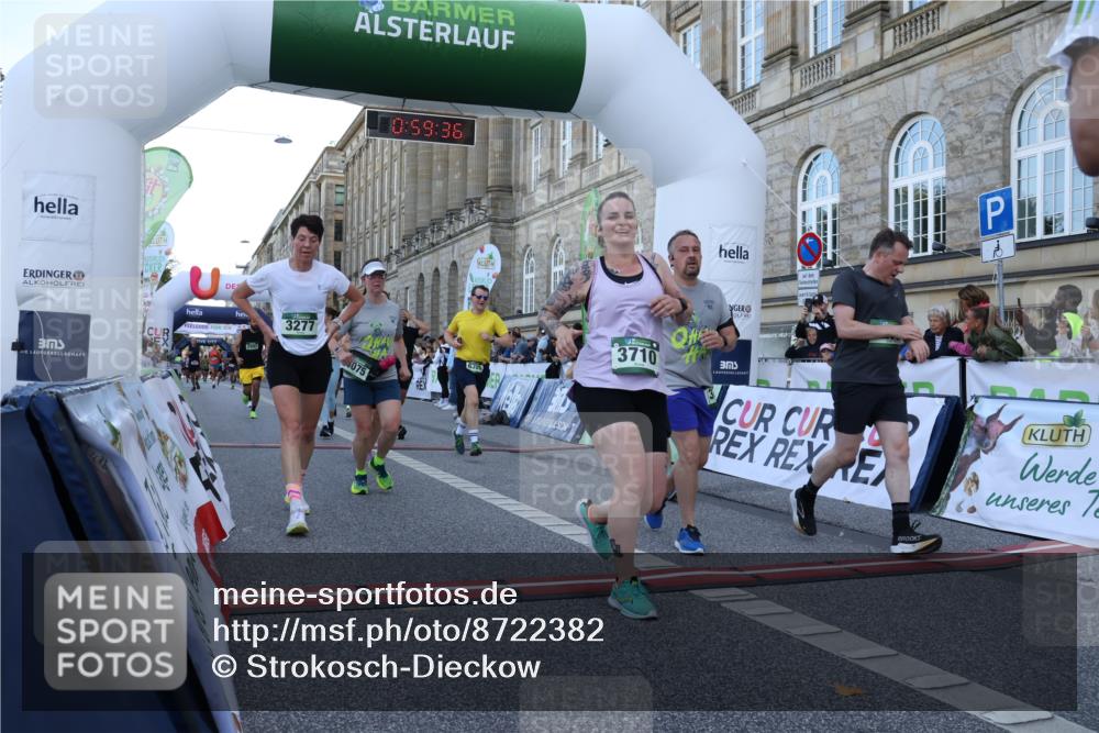 07.09.2025 - BARMER Alsterlauf Strokosch-Dieckow http://msf.ph/oto/8722382 07.09.2025 09:59:35 Ziel 2270, 2303, 2612, 2993, 3075, 3081, 3222, 3277, 3667, 3709, 3710, 3899, 3909, 4123, 4241, 4299, 4700, 5106, 5313, 5552, 5667, 5819, 5996, 6064, 6157, 6189, 6326 meine-sportfotos.de
