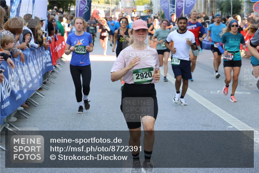 07.09.2025 - BARMER Alsterlauf Strokosch-Dieckow http://msf.ph/oto/8722391 07.09.2025 09:54:43 Ziel 2302, 2514, 2751, 3115, 3122, 3646, 3662, 3951, 4014, 4275, 4386, 4436, 4441, 4786, 4965, 4980, 5055, 5300, 5321, 5330, 5549, 5607, 5949, 6062, 6079, 6143, 6215, 8016 meine-sportfotos.de