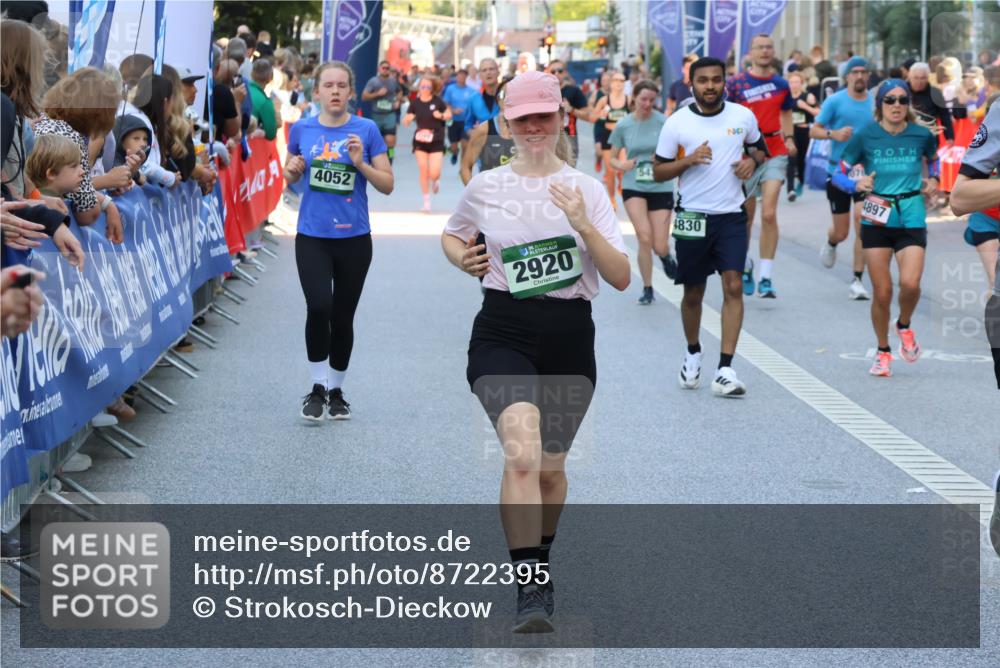 07.09.2025 - BARMER Alsterlauf Strokosch-Dieckow http://msf.ph/oto/8722395 07.09.2025 09:54:43 Ziel 2302, 2514, 2751, 3115, 3122, 3646, 3662, 3951, 4014, 4275, 4386, 4436, 4441, 4786, 4965, 4980, 5055, 5300, 5321, 5330, 5549, 5607, 5949, 6062, 6079, 6143, 6215, 8016 meine-sportfotos.de