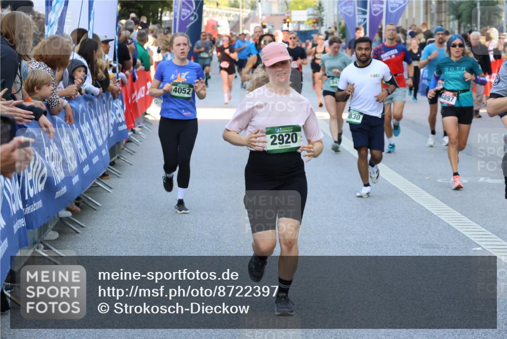07.09.2025 - BARMER Alsterlauf Strokosch-Dieckow http://msf.ph/oto/8722397 07.09.2025 09:54:43 Ziel 2302, 2514, 2751, 3115, 3122, 3646, 3662, 3951, 4014, 4275, 4386, 4436, 4441, 4786, 4965, 4980, 5055, 5300, 5321, 5330, 5549, 5607, 5949, 6062, 6079, 6143, 6215, 8016 meine-sportfotos.de