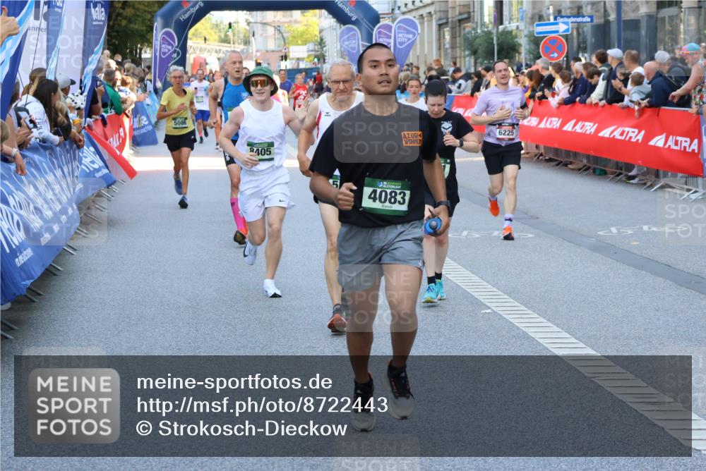 07.09.2025 - BARMER Alsterlauf Strokosch-Dieckow http://msf.ph/oto/8722443 07.09.2025 09:54:24 Ziel 2086, 2131, 2272, 2302, 2397, 2429, 2608, 2610, 2751, 2924, 3049, 3078, 3464, 3821, 4014, 4052, 4580, 4830, 4897, 4956, 5169, 5195, 5398, 5433, 5434, 5462, 5527, 6062, 6106, 6215, 6248, 6264, 8303 meine-sportfotos.de
