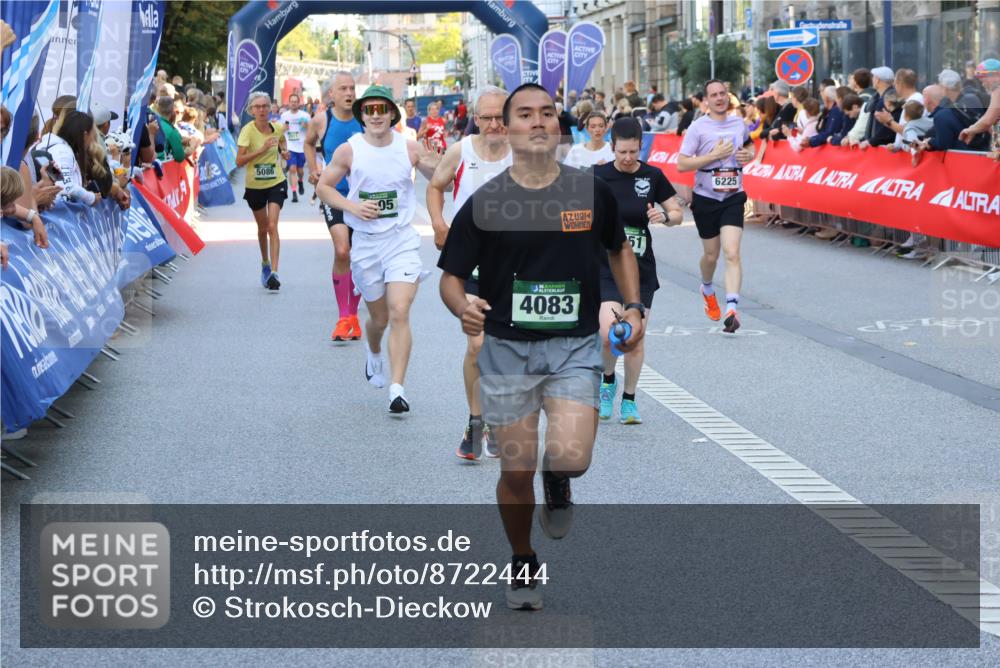 07.09.2025 - BARMER Alsterlauf Strokosch-Dieckow http://msf.ph/oto/8722444 07.09.2025 09:54:24 Ziel 2086, 2131, 2272, 2302, 2397, 2429, 2608, 2610, 2751, 2924, 3049, 3078, 3464, 3821, 4014, 4052, 4580, 4830, 4897, 4956, 5169, 5195, 5398, 5433, 5434, 5462, 5527, 6062, 6106, 6215, 6248, 6264, 8303 meine-sportfotos.de