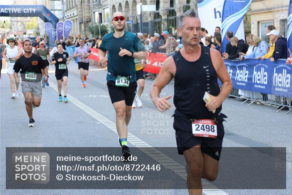 07.09.2025 - BARMER Alsterlauf Strokosch-Dieckow http://msf.ph/oto/8722446 07.09.2025 09:54:22 Ziel 2086, 2131, 2272, 2397, 2429, 2608, 2610, 2920, 2924, 3049, 3078, 3464, 3821, 4052, 4194, 4580, 4830, 4897, 4956, 5169, 5195, 5398, 5433, 5434, 5462, 5527, 6106, 6248, 6264, 8303 meine-sportfotos.de
