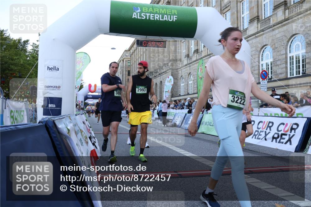 07.09.2025 - BARMER Alsterlauf Strokosch-Dieckow http://msf.ph/oto/8722457 07.09.2025 09:59:41 Ziel 2193, 2303, 2423, 2612, 2739, 2993, 3222, 3415, 3667, 3899, 3909, 4123, 4241, 4700, 4760, 4840, 5552, 5667, 5819, 5996, 8447 meine-sportfotos.de