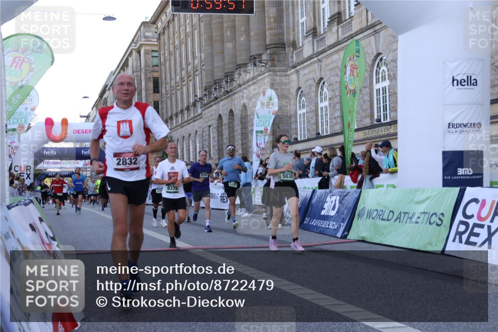 07.09.2025 - BARMER Alsterlauf Strokosch-Dieckow http://msf.ph/oto/8722479 07.09.2025 09:59:50 Ziel 2423, 2739, 2832, 3264, 3283, 3437, 3438, 3569, 3570, 4104, 4463, 4760, 4840, 4871, 5038, 5437, 5707, 8379, 8398, 8447 meine-sportfotos.de