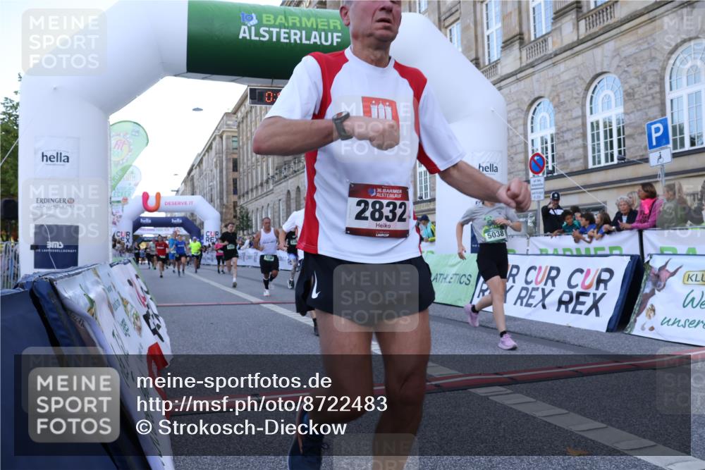 07.09.2025 - BARMER Alsterlauf Strokosch-Dieckow http://msf.ph/oto/8722483 07.09.2025 09:59:51 Ziel 2739, 2832, 3264, 3283, 3437, 3438, 3569, 3570, 4104, 4176, 4197, 4463, 4760, 4840, 4871, 5038, 5437, 5707, 8379, 8398, 8447 meine-sportfotos.de
