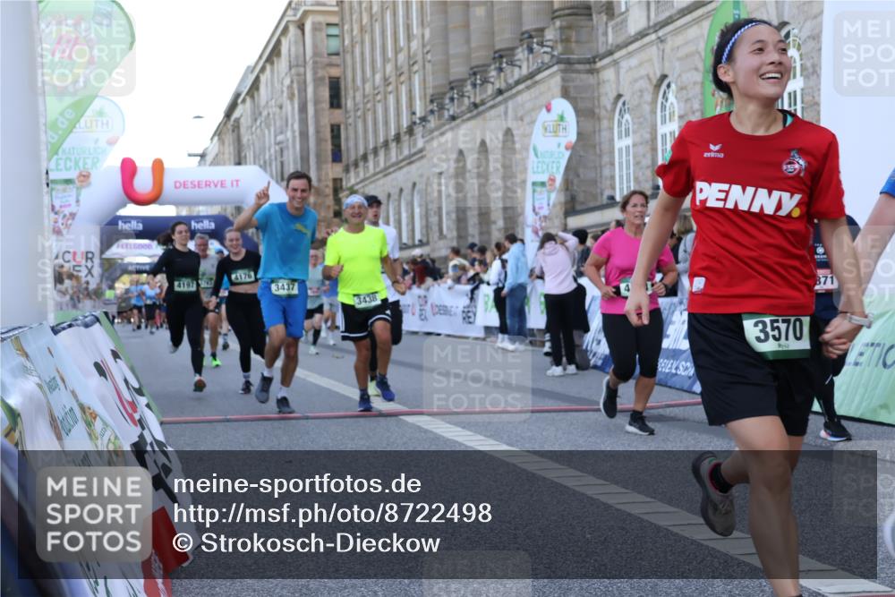 07.09.2025 - BARMER Alsterlauf Strokosch-Dieckow http://msf.ph/oto/8722498 07.09.2025 09:59:56 Ziel 2731, 2842, 3155, 3264, 3283, 3437, 3438, 3569, 3570, 3763, 4104, 4176, 4197, 4463, 4682, 4871, 5048, 5238, 5437, 5452, 5707, 6236, 8379, 8398 meine-sportfotos.de