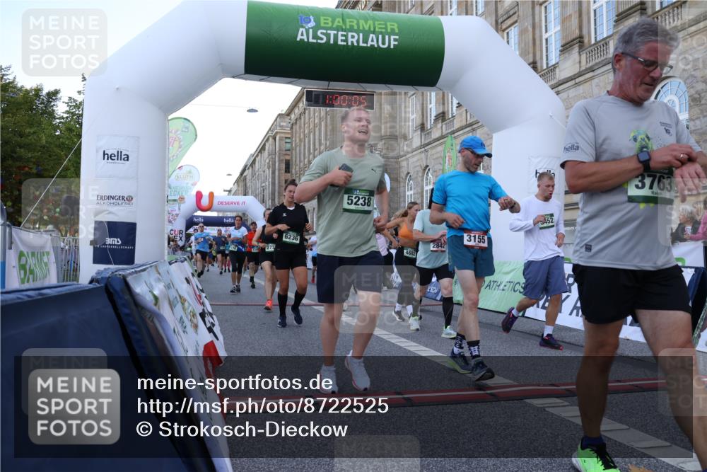 07.09.2025 - BARMER Alsterlauf Strokosch-Dieckow http://msf.ph/oto/8722525 07.09.2025 10:00:03 Ziel 2180, 2265, 2348, 2731, 2732, 2842, 3116, 3155, 3309, 3763, 4036, 4176, 4197, 4590, 4635, 4682, 4726, 4741, 4984, 5048, 5238, 5452, 5515, 5705, 6018, 6118, 6181, 6226, 6227, 6236, 8104, 8353, 8369 meine-sportfotos.de