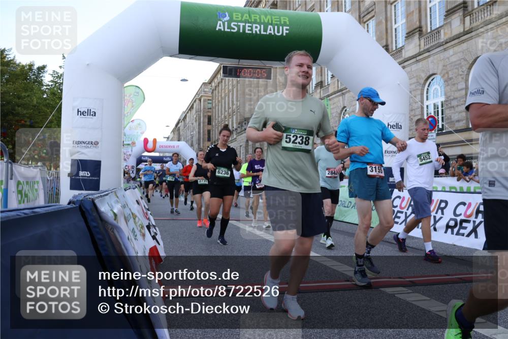 07.09.2025 - BARMER Alsterlauf Strokosch-Dieckow http://msf.ph/oto/8722526 07.09.2025 10:00:03 Ziel 2180, 2265, 2348, 2731, 2732, 2842, 3116, 3155, 3309, 3763, 4036, 4176, 4197, 4590, 4635, 4682, 4726, 4741, 4984, 5048, 5238, 5452, 5515, 5705, 6018, 6118, 6181, 6226, 6227, 6236, 8104, 8353, 8369 meine-sportfotos.de