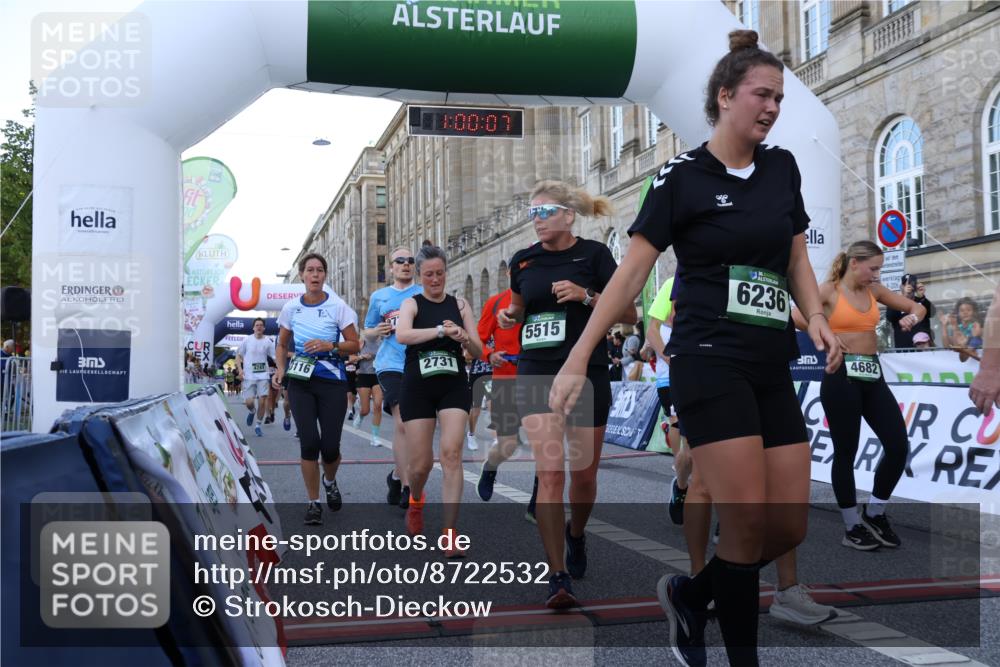 07.09.2025 - BARMER Alsterlauf Strokosch-Dieckow http://msf.ph/oto/8722532 07.09.2025 10:00:05 Ziel 2180, 2265, 2348, 2731, 2732, 2842, 3116, 3155, 3309, 3763, 4036, 4334, 4590, 4635, 4682, 4726, 4741, 4984, 5048, 5238, 5452, 5515, 5705, 6018, 6118, 6181, 6226, 6227, 6236, 6291, 8104, 8353, 8369 meine-sportfotos.de