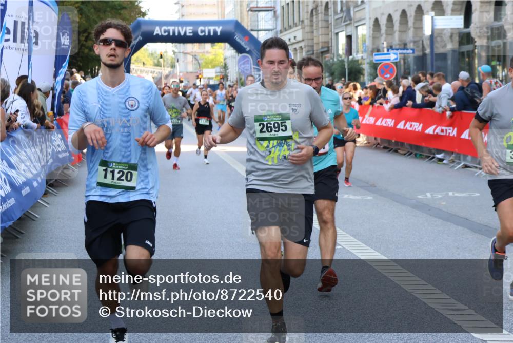 07.09.2025 - BARMER Alsterlauf Strokosch-Dieckow http://msf.ph/oto/8722540 07.09.2025 09:54:02 Ziel 2011, 2920, 3067, 3258, 3396, 3816, 4031, 4083, 4194, 4298, 4540, 5086, 5129, 5295, 6225, 6251, 6276, 8088, 8108, 8405, 8436, 8456 meine-sportfotos.de