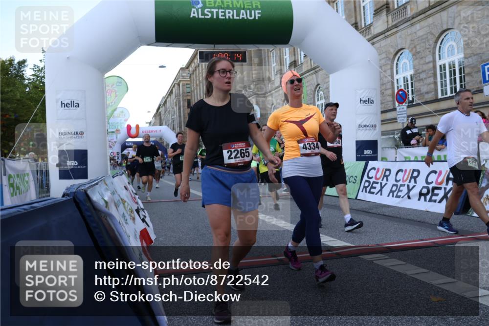 07.09.2025 - BARMER Alsterlauf Strokosch-Dieckow http://msf.ph/oto/8722542 07.09.2025 10:00:12 Ziel 2180, 2265, 2269, 2305, 2313, 2348, 2588, 2757, 3369, 4036, 4334, 4464, 4590, 4629, 4681, 4741, 4984, 5003, 5557, 5576, 5705, 5973, 5990, 6018, 6029, 6118, 6168, 6181, 6291, 8104, 8111, 8353, 8369, 8397 meine-sportfotos.de