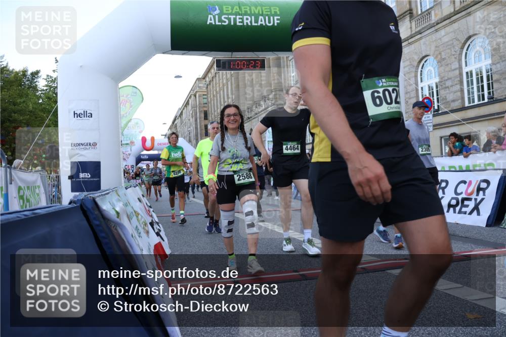 07.09.2025 - BARMER Alsterlauf Strokosch-Dieckow http://msf.ph/oto/8722563 07.09.2025 10:00:21 Ziel 2305, 2424, 2588, 2757, 3065, 3066, 3675, 3743, 4044, 4464, 4626, 4638, 4815, 4964, 4998, 5003, 5027, 5339, 5557, 5576, 5802, 5990, 5991, 6029, 6168, 6230, 8051, 8098, 8111, 8397 meine-sportfotos.de