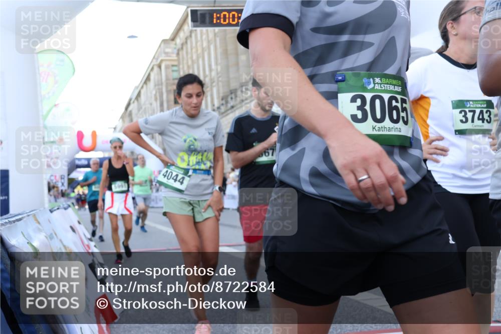 07.09.2025 - BARMER Alsterlauf Strokosch-Dieckow http://msf.ph/oto/8722584 07.09.2025 10:00:28 Ziel 2424, 2434, 2495, 3065, 3066, 3232, 3675, 3743, 4044, 4265, 4626, 4815, 4998, 5223, 5770, 5991, 6338, 8032, 8059, 8098 meine-sportfotos.de