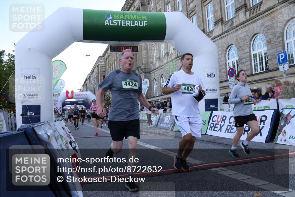 07.09.2025 - BARMER Alsterlauf Strokosch-Dieckow http://msf.ph/oto/8722632 07.09.2025 10:00:45 Ziel 1201, 2513, 3039, 3260, 3698, 3857, 3859, 3860, 4351, 4424, 4425, 4500, 4620, 4709, 4751, 4781, 4856, 4917, 5108, 5314, 5471, 5726, 6084, 6098 meine-sportfotos.de