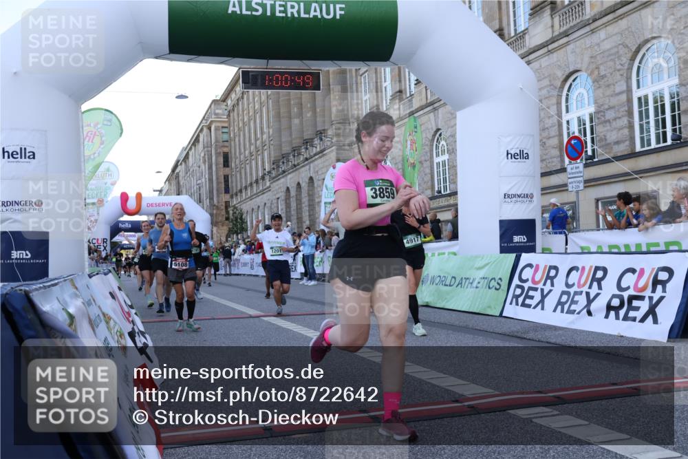 07.09.2025 - BARMER Alsterlauf Strokosch-Dieckow http://msf.ph/oto/8722642 07.09.2025 10:00:48 Ziel 1201, 2350, 2513, 3260, 3698, 3859, 3860, 4351, 4424, 4425, 4620, 4709, 4751, 4781, 4856, 4917, 5108, 5314, 5357, 5359, 5471, 5726, 5767, 5957, 6084 meine-sportfotos.de