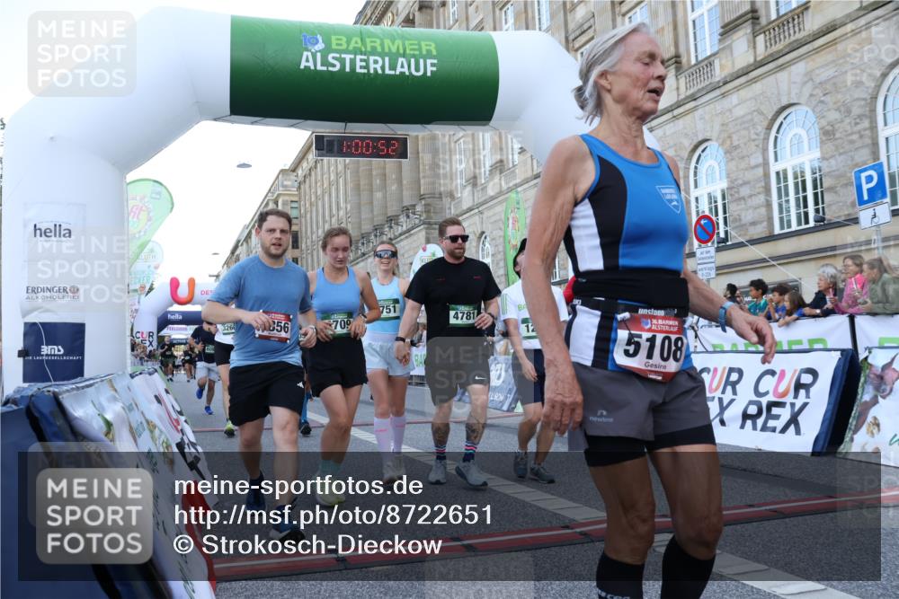 07.09.2025 - BARMER Alsterlauf Strokosch-Dieckow http://msf.ph/oto/8722651 07.09.2025 10:00:51 Ziel 1201, 2124, 2350, 2513, 3260, 3698, 3859, 3860, 4351, 4485, 4505, 4636, 4709, 4751, 4781, 4856, 4917, 5108, 5314, 5357, 5359, 5471, 5477, 5767, 5957, 6084 meine-sportfotos.de