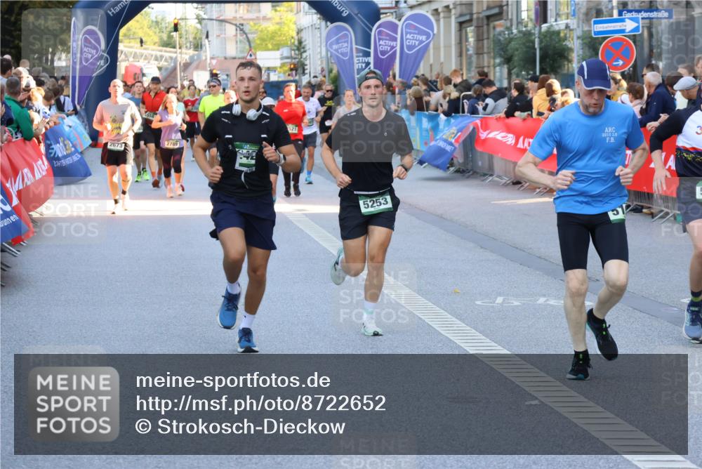 07.09.2025 - BARMER Alsterlauf Strokosch-Dieckow http://msf.ph/oto/8722652 07.09.2025 09:53:46 Ziel 2125, 2247, 2498, 3330, 3396, 3632, 3725, 3748, 4083, 4249, 4267, 4295, 4337, 4539, 4633, 5117, 5129, 5446, 5459, 5484, 5516, 5657, 5880, 5954, 6021, 6048, 6134, 6251, 8284, 8405, 8436 meine-sportfotos.de