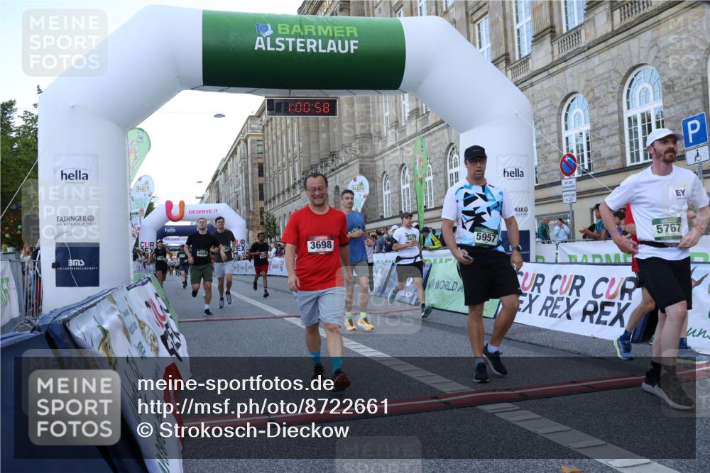 07.09.2025 - BARMER Alsterlauf Strokosch-Dieckow http://msf.ph/oto/8722661 07.09.2025 10:00:56 Ziel 2124, 2350, 3260, 3328, 3698, 4351, 4485, 4505, 4636, 4993, 5250, 5314, 5357, 5359, 5477, 5767, 5957, 6084 meine-sportfotos.de