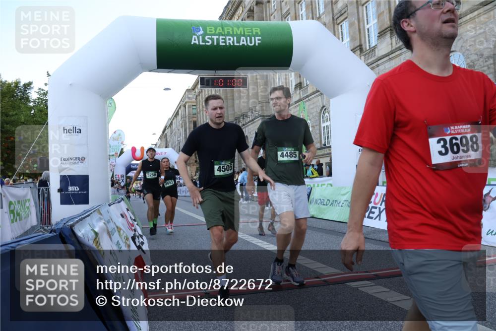 07.09.2025 - BARMER Alsterlauf Strokosch-Dieckow http://msf.ph/oto/8722672 07.09.2025 10:00:59 Ziel 2124, 2350, 3328, 4072, 4485, 4505, 4636, 4993, 5047, 5250, 5359, 5477 meine-sportfotos.de