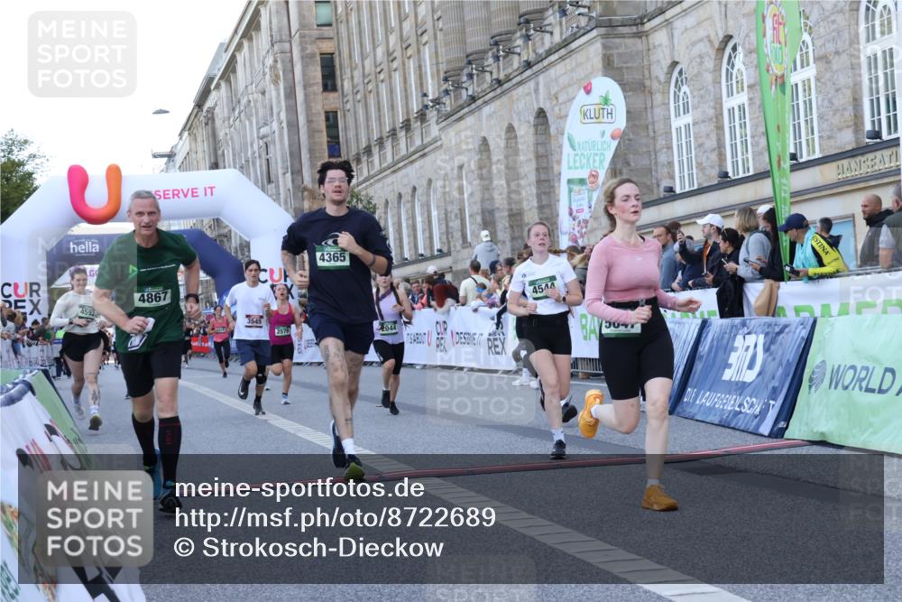 07.09.2025 - BARMER Alsterlauf Strokosch-Dieckow http://msf.ph/oto/8722689 07.09.2025 10:01:06 Ziel 2044, 2579, 3545, 3590, 3956, 4072, 4335, 4365, 4544, 4593, 4867, 5047, 5352, 6152 meine-sportfotos.de