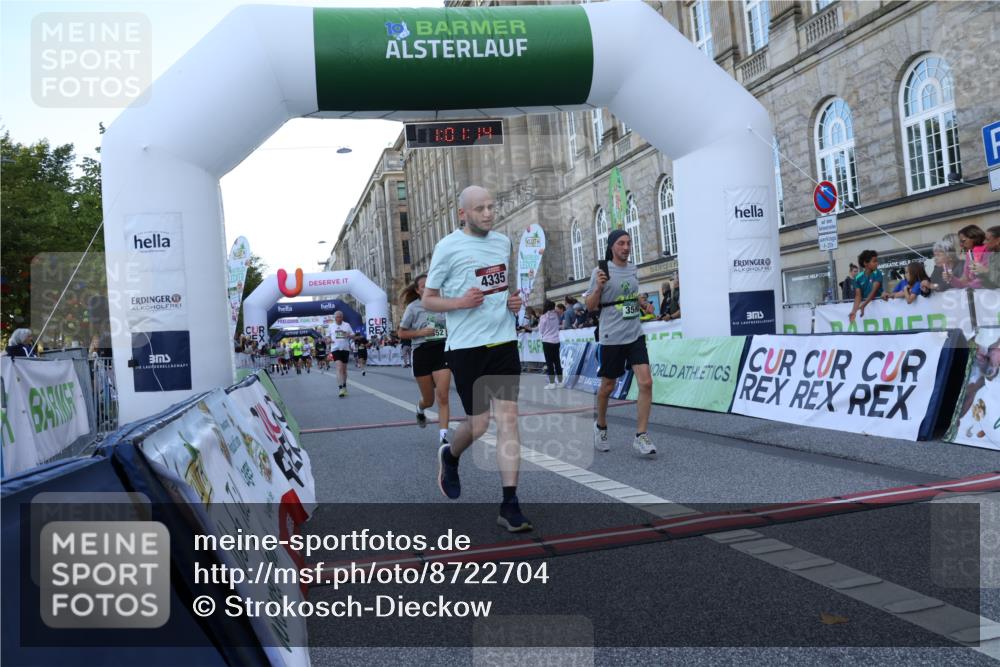 07.09.2025 - BARMER Alsterlauf Strokosch-Dieckow http://msf.ph/oto/8722704 07.09.2025 10:01:12 Ziel 2044, 2579, 2645, 3119, 3410, 3545, 3590, 3956, 4335, 4365, 4544, 4593, 4867, 5352, 6152 meine-sportfotos.de