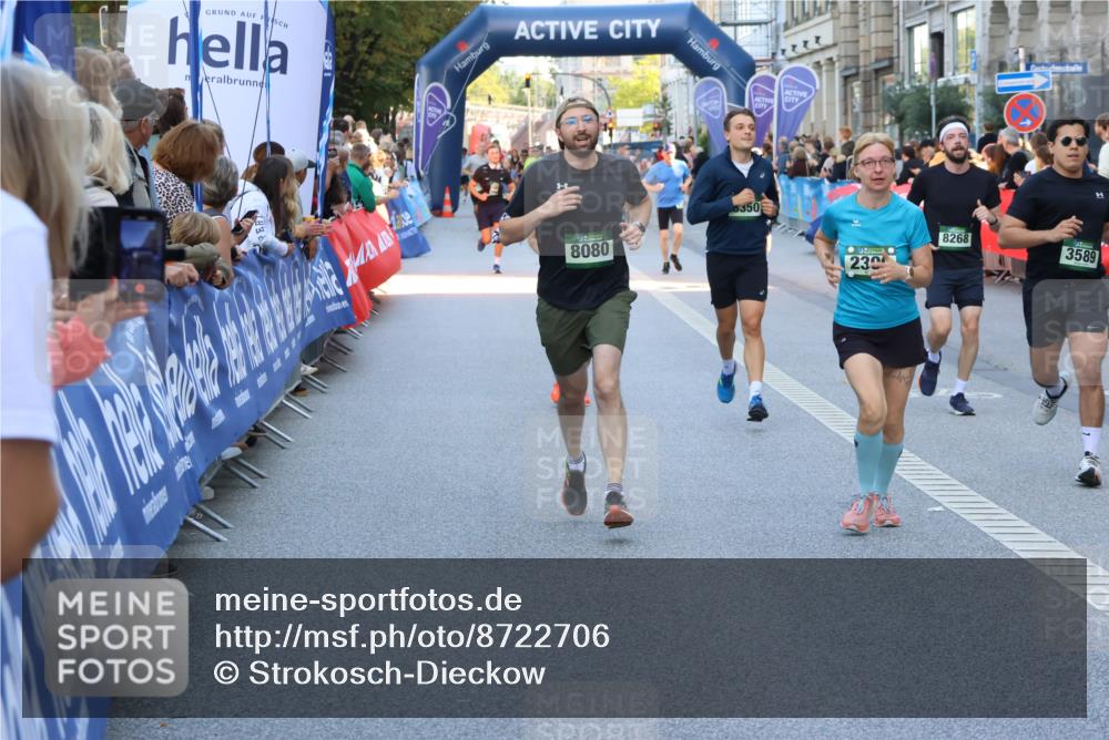 07.09.2025 - BARMER Alsterlauf Strokosch-Dieckow http://msf.ph/oto/8722706 07.09.2025 09:53:39 Ziel 2075, 2125, 2695, 2801, 3330, 3474, 3632, 3948, 4211, 4249, 4267, 4295, 4337, 4539, 4633, 4820, 4981, 5117, 5367, 5446, 5459, 5484, 5516, 5558, 5657, 5880, 5933, 5954, 6021, 8146, 8251, 8284 meine-sportfotos.de