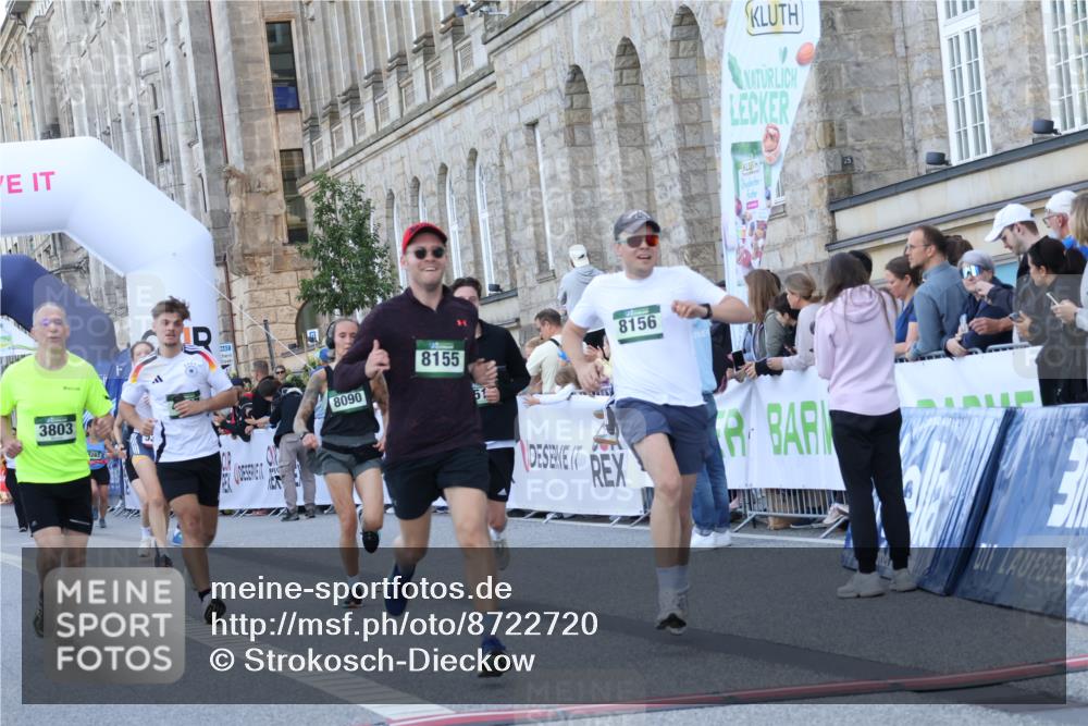 07.09.2025 - BARMER Alsterlauf Strokosch-Dieckow http://msf.ph/oto/8722720 07.09.2025 10:01:19 Ziel 2074, 2517, 2645, 3119, 3300, 3410, 3558, 3803, 4147, 4529, 5122, 5337, 5353, 5517, 6211, 8090, 8155, 8156 meine-sportfotos.de