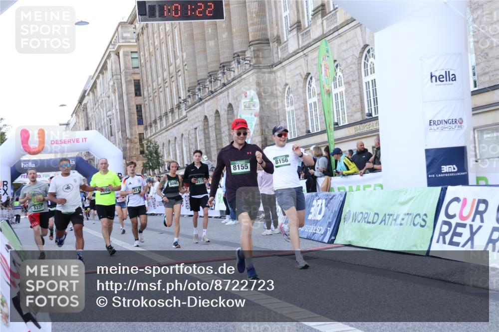 07.09.2025 - BARMER Alsterlauf Strokosch-Dieckow http://msf.ph/oto/8722723 07.09.2025 10:01:20 Ziel 2074, 2517, 2645, 3033, 3119, 3300, 3410, 3558, 3803, 4147, 4529, 4660, 5122, 5337, 5353, 5517, 6211, 8090, 8155, 8156 meine-sportfotos.de