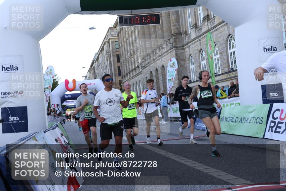 07.09.2025 - BARMER Alsterlauf Strokosch-Dieckow http://msf.ph/oto/8722728 07.09.2025 10:01:22 Ziel 2074, 2517, 3033, 3119, 3300, 3558, 3803, 4147, 4317, 4529, 4660, 5122, 5337, 5353, 5517, 6136, 6211, 8090, 8155, 8156 meine-sportfotos.de