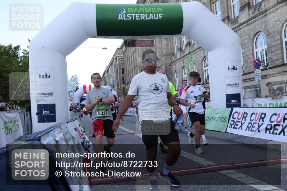 07.09.2025 - BARMER Alsterlauf Strokosch-Dieckow http://msf.ph/oto/8722733 07.09.2025 10:01:23 Ziel 2074, 2517, 3033, 3119, 3300, 3558, 3803, 3834, 4147, 4317, 4529, 4660, 4928, 5122, 5337, 5353, 5517, 5918, 6136, 6211, 8090, 8155, 8156, 8283 meine-sportfotos.de