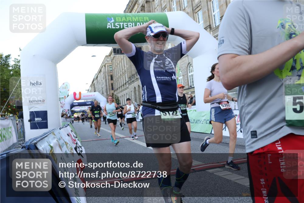07.09.2025 - BARMER Alsterlauf Strokosch-Dieckow http://msf.ph/oto/8722738 07.09.2025 10:01:26 Ziel 2074, 2517, 3033, 3300, 3558, 3803, 3834, 4147, 4317, 4529, 4660, 4928, 5122, 5204, 5337, 5353, 5517, 5918, 6136, 6211, 8090, 8156, 8283 meine-sportfotos.de