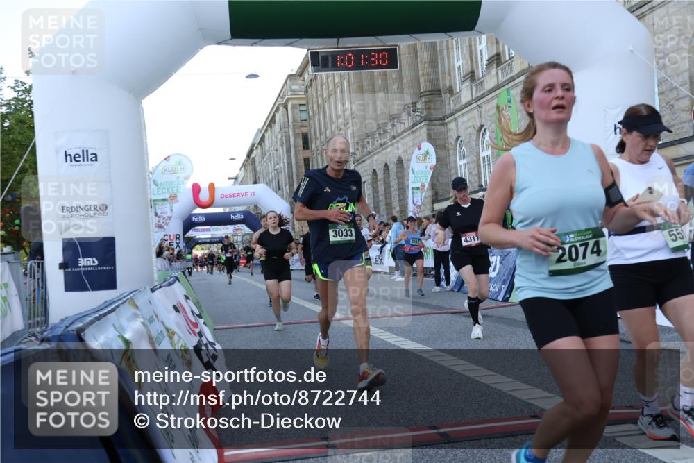 07.09.2025 - BARMER Alsterlauf Strokosch-Dieckow http://msf.ph/oto/8722744 07.09.2025 10:01:28 Ziel 2074, 3018, 3033, 3300, 3558, 3834, 4317, 4529, 4660, 4928, 5122, 5204, 5353, 5517, 5918, 6136, 8283, 8308 meine-sportfotos.de