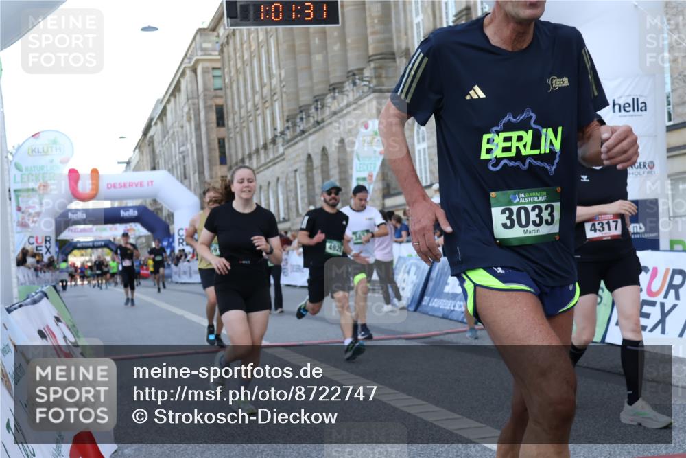 07.09.2025 - BARMER Alsterlauf Strokosch-Dieckow http://msf.ph/oto/8722747 07.09.2025 10:01:29 Ziel 2074, 3018, 3033, 3300, 3558, 3834, 4317, 4529, 4660, 4928, 5204, 5353, 5517, 5918, 6136, 8283, 8308 meine-sportfotos.de