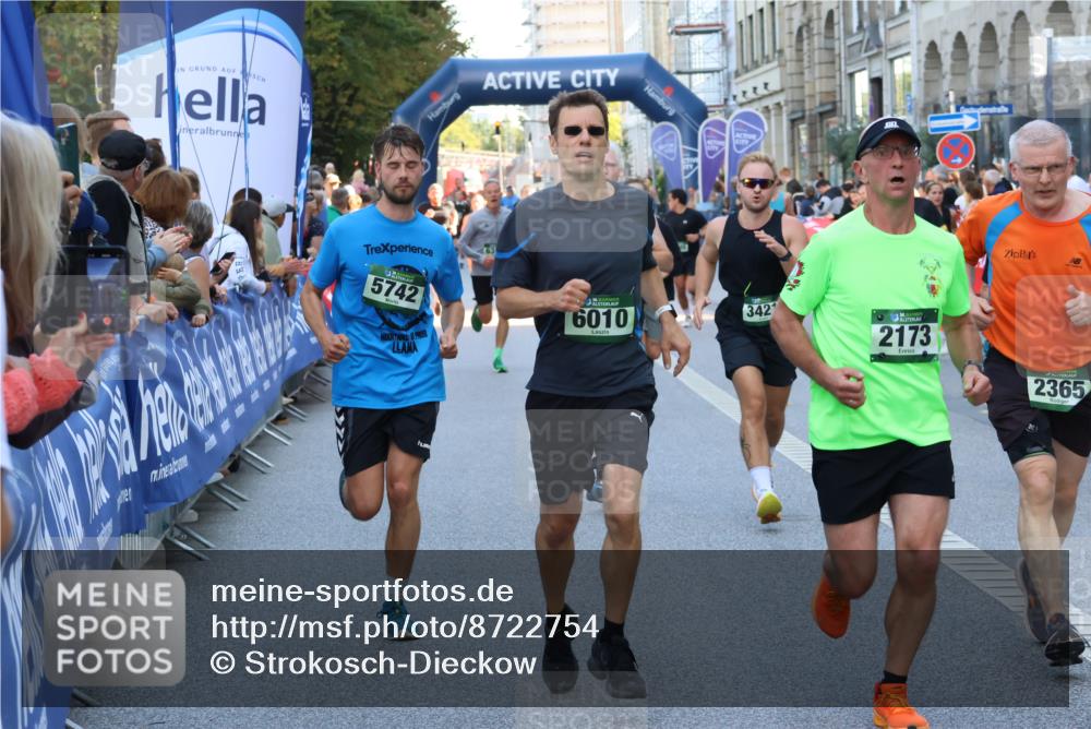 07.09.2025 - BARMER Alsterlauf Strokosch-Dieckow http://msf.ph/oto/8722754 07.09.2025 09:53:32 Ziel 2075, 2125, 2521, 2673, 2695, 2789, 2801, 3123, 3219, 3474, 3632, 3948, 4211, 4267, 4295, 4337, 4820, 4981, 5194, 5367, 5415, 5558, 5933, 5954, 6105, 8146, 8251, 8461 meine-sportfotos.de