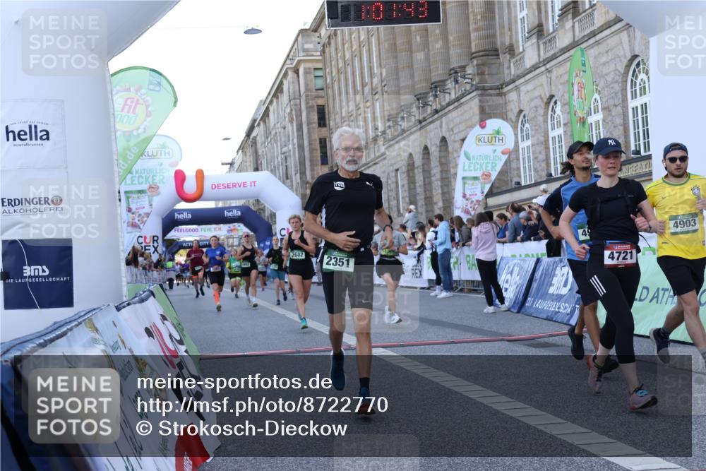 07.09.2025 - BARMER Alsterlauf Strokosch-Dieckow http://msf.ph/oto/8722770 07.09.2025 10:01:41 Ziel 1007, 2351, 2425, 2602, 3060, 3695, 4190, 4721, 4831, 4875, 4902, 4903, 5000, 6261, 8057, 8402 meine-sportfotos.de
