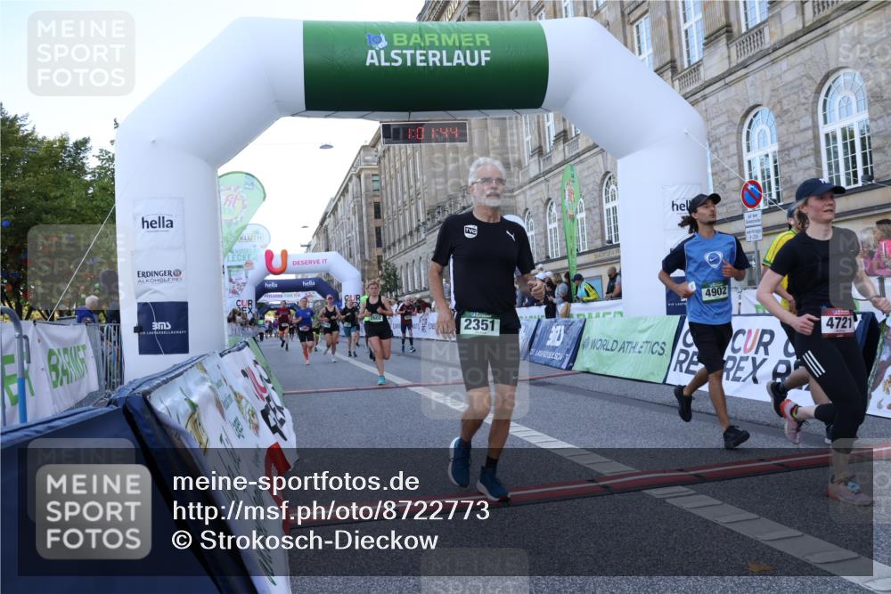 07.09.2025 - BARMER Alsterlauf Strokosch-Dieckow http://msf.ph/oto/8722773 07.09.2025 10:01:42 Ziel 1007, 2351, 2425, 2602, 3060, 3695, 4190, 4721, 4831, 4875, 4902, 4903, 5000, 6261, 8057, 8402 meine-sportfotos.de