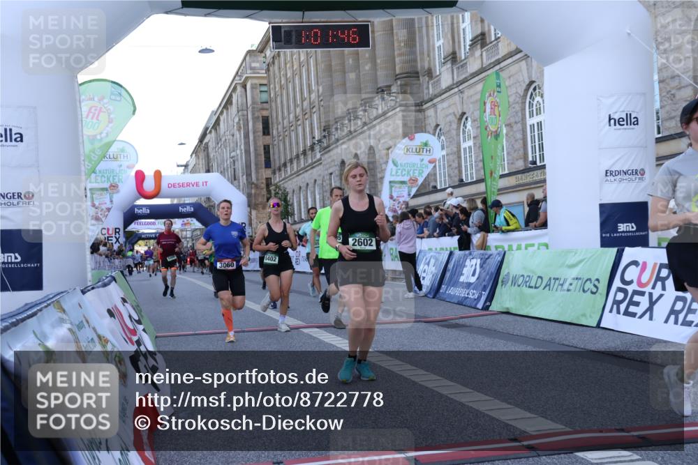 07.09.2025 - BARMER Alsterlauf Strokosch-Dieckow http://msf.ph/oto/8722778 07.09.2025 10:01:44 Ziel 1007, 2351, 2425, 2602, 3060, 3695, 4190, 4721, 4831, 4875, 4902, 4903, 5000, 5289, 5411, 6261, 8057, 8402 meine-sportfotos.de