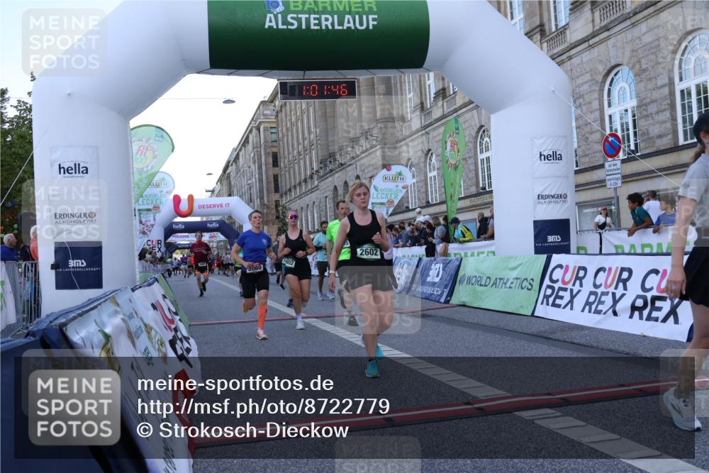 07.09.2025 - BARMER Alsterlauf Strokosch-Dieckow http://msf.ph/oto/8722779 07.09.2025 10:01:44 Ziel 1007, 2351, 2425, 2602, 3060, 3695, 4190, 4721, 4831, 4875, 4902, 4903, 5000, 5289, 5411, 6261, 8057, 8402 meine-sportfotos.de
