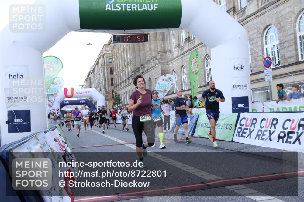 07.09.2025 - BARMER Alsterlauf Strokosch-Dieckow http://msf.ph/oto/8722801 07.09.2025 10:01:51 Ziel 1007, 2425, 2463, 2931, 3008, 3214, 3215, 3684, 4139, 4705, 4831, 4875, 4938, 4976, 5000, 5220, 5289, 5411, 6076, 6097, 6243, 6261, 8057 meine-sportfotos.de