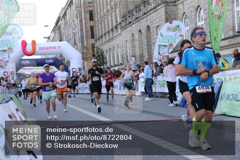 07.09.2025 - BARMER Alsterlauf Strokosch-Dieckow http://msf.ph/oto/8722804 07.09.2025 10:01:52 Ziel 1007, 2463, 2874, 2931, 3008, 3214, 3215, 3684, 4139, 4705, 4875, 4938, 4976, 5000, 5220, 5289, 5411, 6076, 6097, 6243, 6261 meine-sportfotos.de