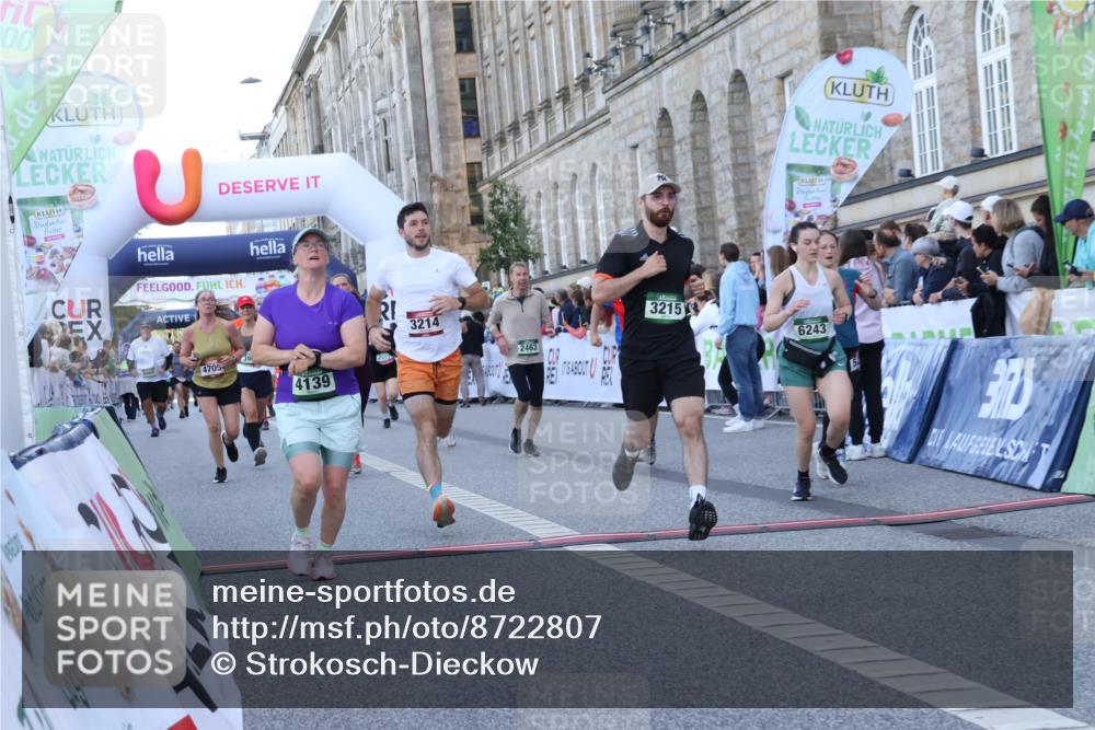07.09.2025 - BARMER Alsterlauf Strokosch-Dieckow http://msf.ph/oto/8722807 07.09.2025 10:01:53 Ziel 1007, 2463, 2553, 2798, 2874, 2931, 3008, 3214, 3215, 3684, 4139, 4705, 4875, 4938, 4976, 5220, 5289, 5411, 6060, 6076, 6097, 6243 meine-sportfotos.de