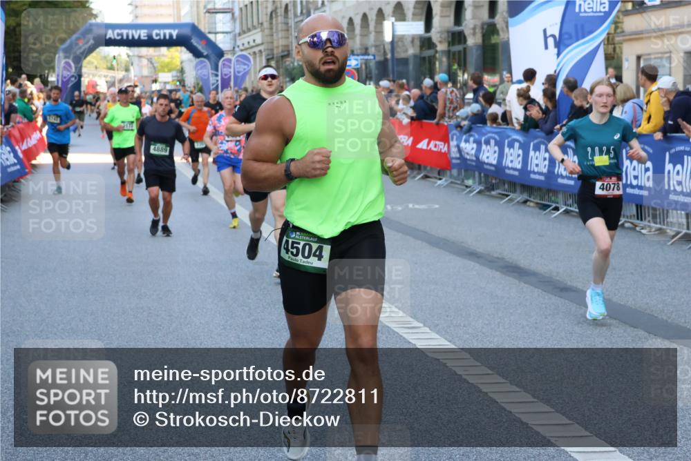07.09.2025 - BARMER Alsterlauf Strokosch-Dieckow http://msf.ph/oto/8722811 07.09.2025 09:53:27 Ziel 2075, 2421, 2521, 2673, 2695, 2789, 2801, 3123, 3219, 3474, 3948, 4211, 4820, 4981, 5194, 5253, 5367, 5415, 5553, 5558, 5933, 6105, 8146, 8251, 8461 meine-sportfotos.de