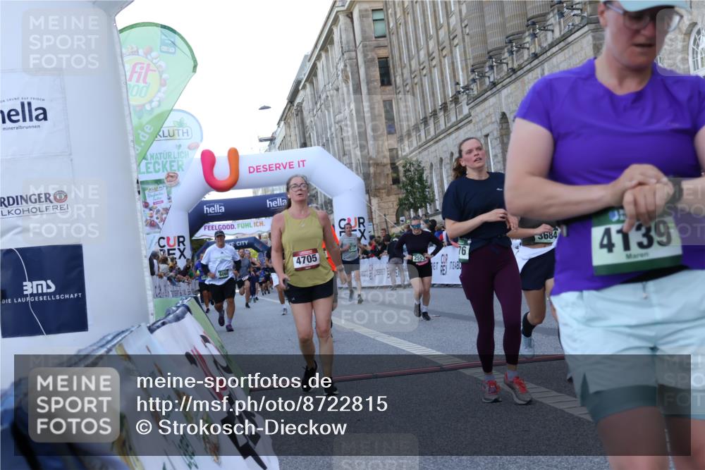 07.09.2025 - BARMER Alsterlauf Strokosch-Dieckow http://msf.ph/oto/8722815 07.09.2025 10:01:57 Ziel 2463, 2471, 2553, 2798, 2874, 2931, 3008, 3214, 3215, 3628, 3684, 4139, 4705, 4938, 4976, 5064, 5107, 5220, 5655, 6060, 6076, 6097, 6243, 8295 meine-sportfotos.de