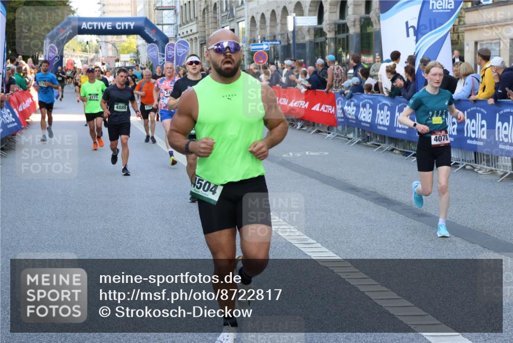07.09.2025 - BARMER Alsterlauf Strokosch-Dieckow http://msf.ph/oto/8722817 07.09.2025 09:53:27 Ziel 2075, 2421, 2521, 2673, 2695, 2789, 2801, 3123, 3219, 3474, 3948, 4211, 4820, 4981, 5194, 5253, 5367, 5415, 5553, 5558, 5933, 6105, 8146, 8251, 8461 meine-sportfotos.de