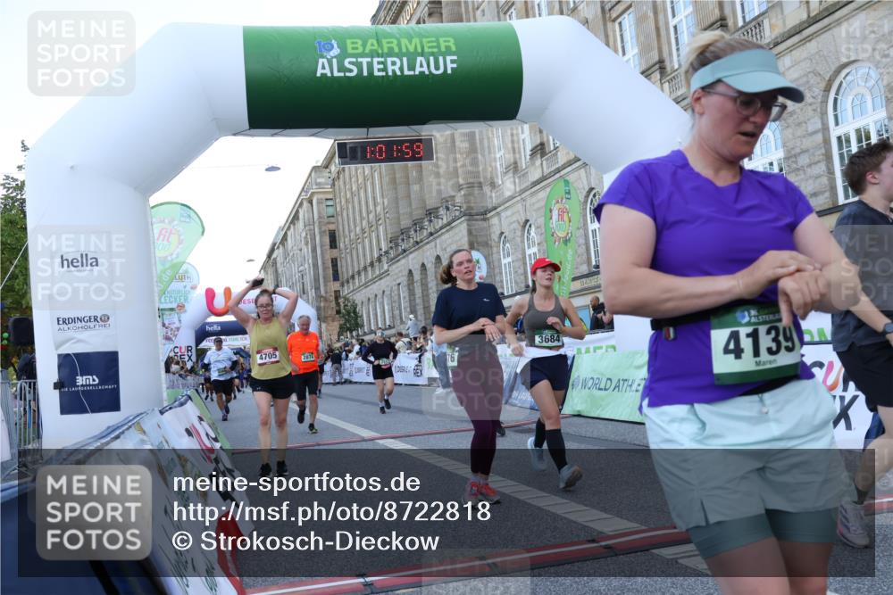 07.09.2025 - BARMER Alsterlauf Strokosch-Dieckow http://msf.ph/oto/8722818 07.09.2025 10:01:58 Ziel 2100, 2463, 2471, 2553, 2756, 2798, 2874, 3008, 3214, 3215, 3628, 3684, 4139, 4705, 4976, 5064, 5107, 5220, 5655, 6060, 6076, 6243, 8295 meine-sportfotos.de