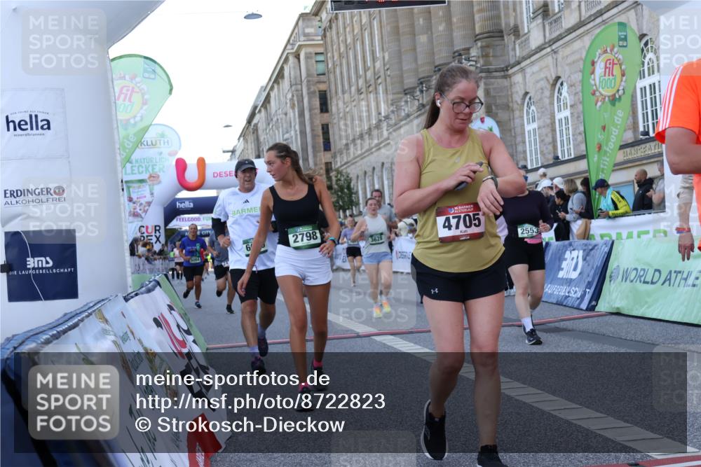 07.09.2025 - BARMER Alsterlauf Strokosch-Dieckow http://msf.ph/oto/8722823 07.09.2025 10:02:01 Ziel 2100, 2463, 2471, 2553, 2756, 2798, 2874, 3008, 3628, 3684, 4705, 5064, 5107, 5655, 5849, 6060, 6076, 8208, 8295 meine-sportfotos.de