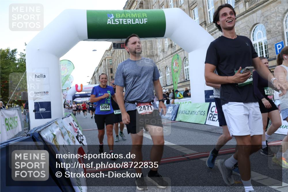 07.09.2025 - BARMER Alsterlauf Strokosch-Dieckow http://msf.ph/oto/8722835 07.09.2025 10:02:05 Ziel 2100, 2471, 2553, 2624, 2756, 2798, 2843, 2917, 3360, 3628, 3824, 5012, 5013, 5064, 5107, 5170, 5306, 5514, 5655, 5849, 6060, 8208, 8295 meine-sportfotos.de