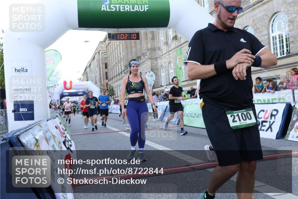 07.09.2025 - BARMER Alsterlauf Strokosch-Dieckow http://msf.ph/oto/8722844 07.09.2025 10:02:09 Ziel 2100, 2405, 2624, 2756, 2843, 2863, 2917, 3171, 3360, 3824, 3910, 5012, 5013, 5064, 5170, 5306, 5508, 5514, 5639, 5655, 5849, 8208 meine-sportfotos.de