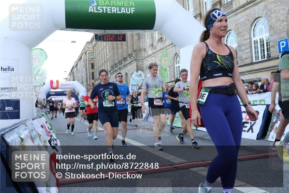 07.09.2025 - BARMER Alsterlauf Strokosch-Dieckow http://msf.ph/oto/8722848 07.09.2025 10:02:11 Ziel 2405, 2624, 2843, 2863, 2917, 3171, 3360, 3824, 3910, 4258, 5012, 5013, 5170, 5306, 5508, 5514, 5639, 5849, 8047, 8208 meine-sportfotos.de